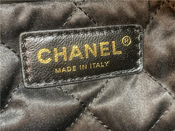 Chanel 22 BACKPACK Shiny Calfskin & Gold-Tone Metal AS3313 Black High