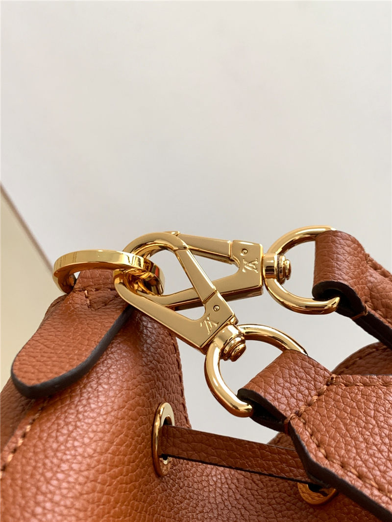 Louis Vuitton LOCKME BUCKET BAG Grained calf leather M57688 High