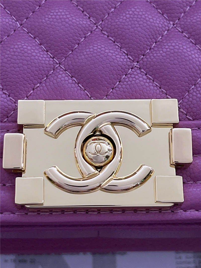 BOY Chanel HANDBAG Grained Calfskin Purple Gold Metal High