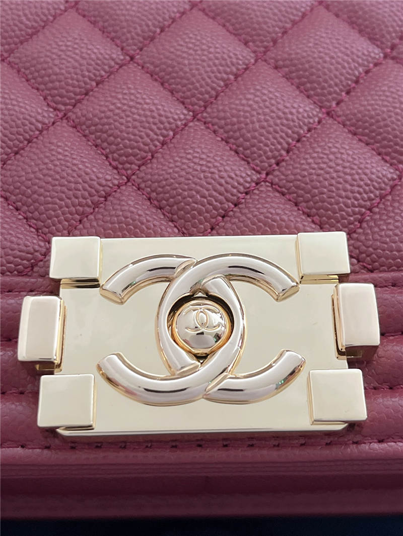 BOY Chanel HANDBAG Grained Calfskin Wine Gold Metal High