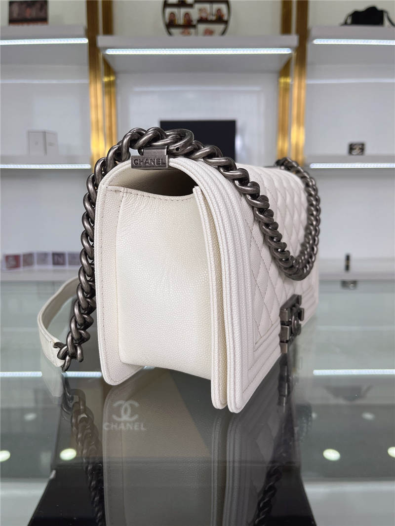 BOY Chanel HANDBAG Grained Calfskin White Anti-Silver Metal High