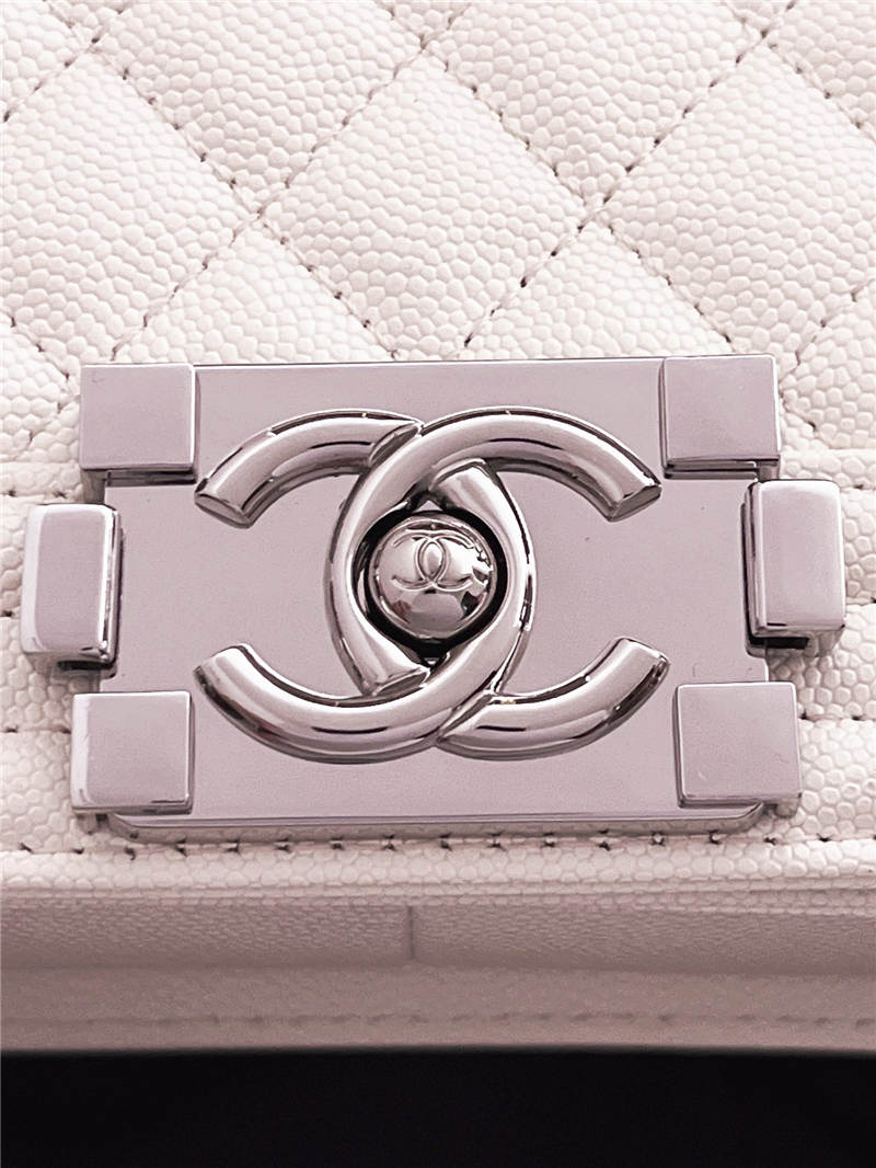 BOY Chanel HANDBAG Grained Calfskin White Silver Metal High