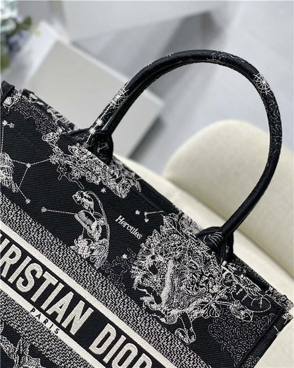 MEDIUM Dior BOOK TOTE Toile de Jouy Zodiac Embroidery Black High