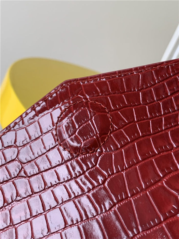 UPTOWN POUCH IN Crocodile Red High