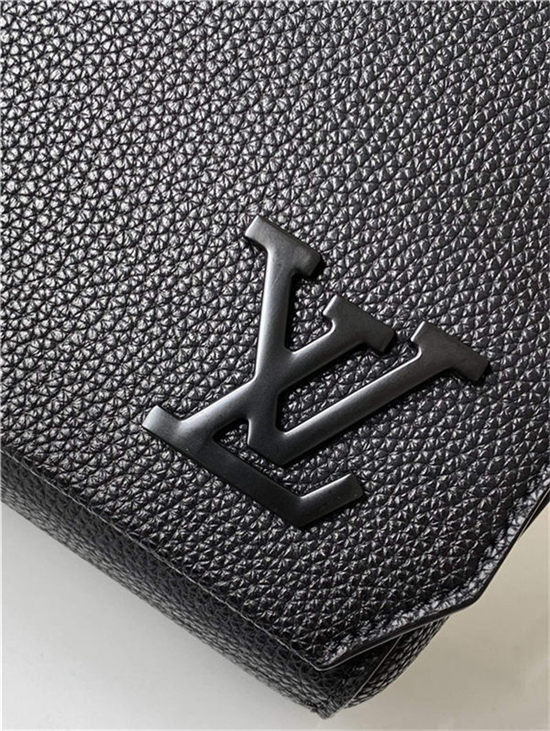 Louis Vuitton MESSENGER Black grained calf leather M57080 High