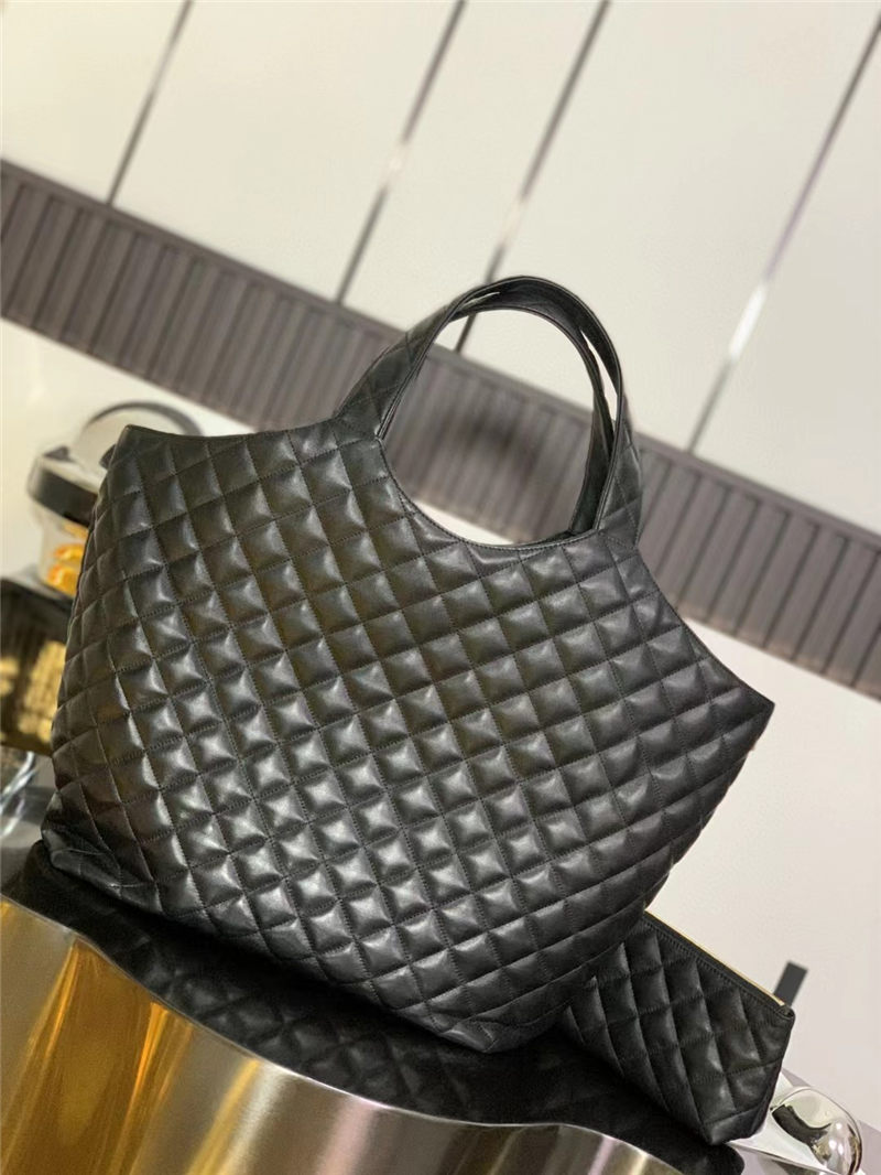 ICARE MAXI SHOPPING BAG IN QUILTED LAMBSKIN High