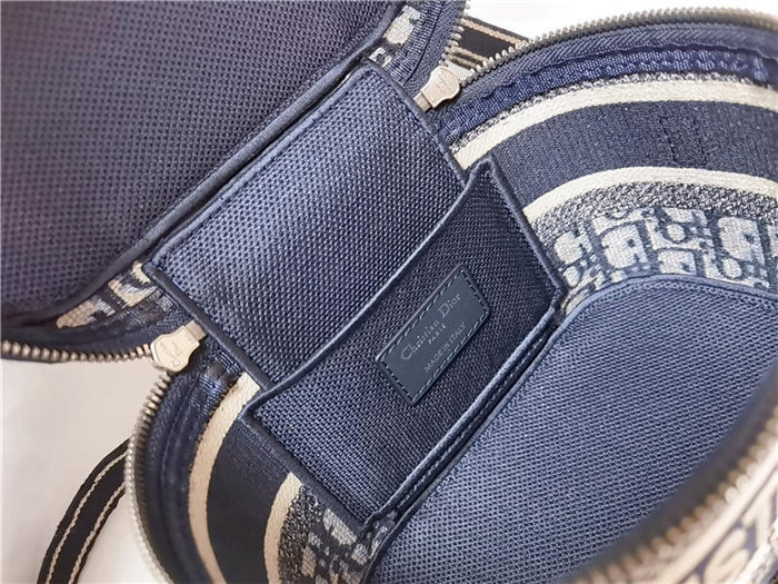 SMALL DiorTRAVEL VANITY CASE Dior Oblique Jacquard Blue High