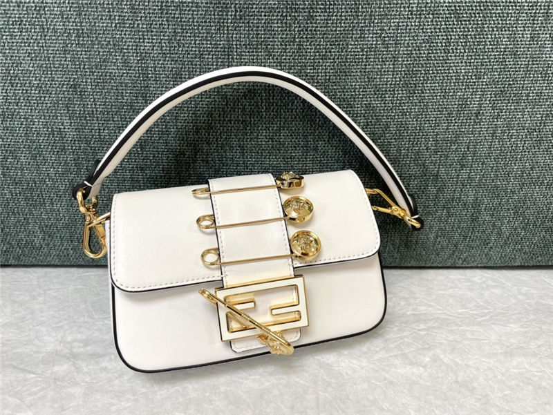 Brooch mini Baguette Fendace leather bag High