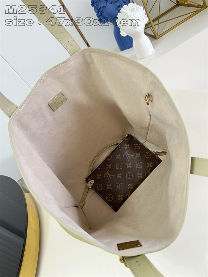 Louis Vuitton Low Key Cabas MM Grained calfskin M25343 High