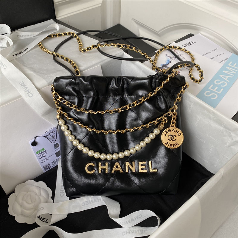 Chanel 22 MINI HANDBAG Shiny Calfskin Black & Gold-Tone Metal AS3980 High