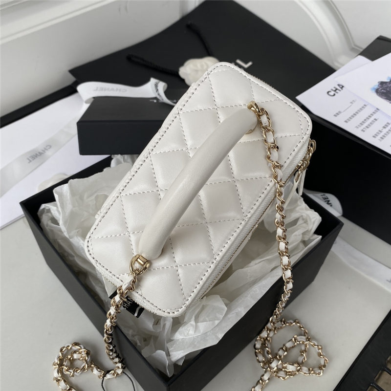 Chanel VANITY WITH CHAIN AP2846 Lambskin & Gold-Tone Metal White A