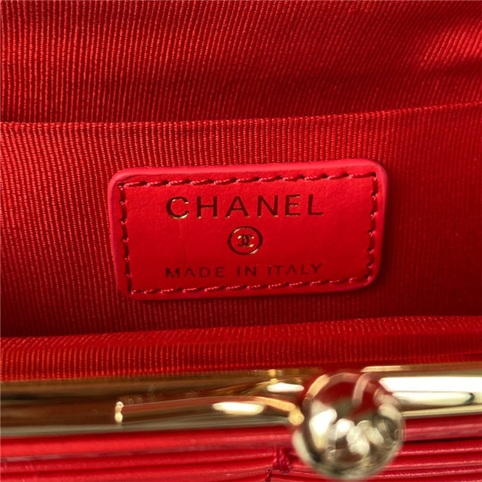 Chanel FLAP PHONE HOLDER WITH CHAIN Shiny Calfskin & Gold-Tone Metal AP2875 Red A