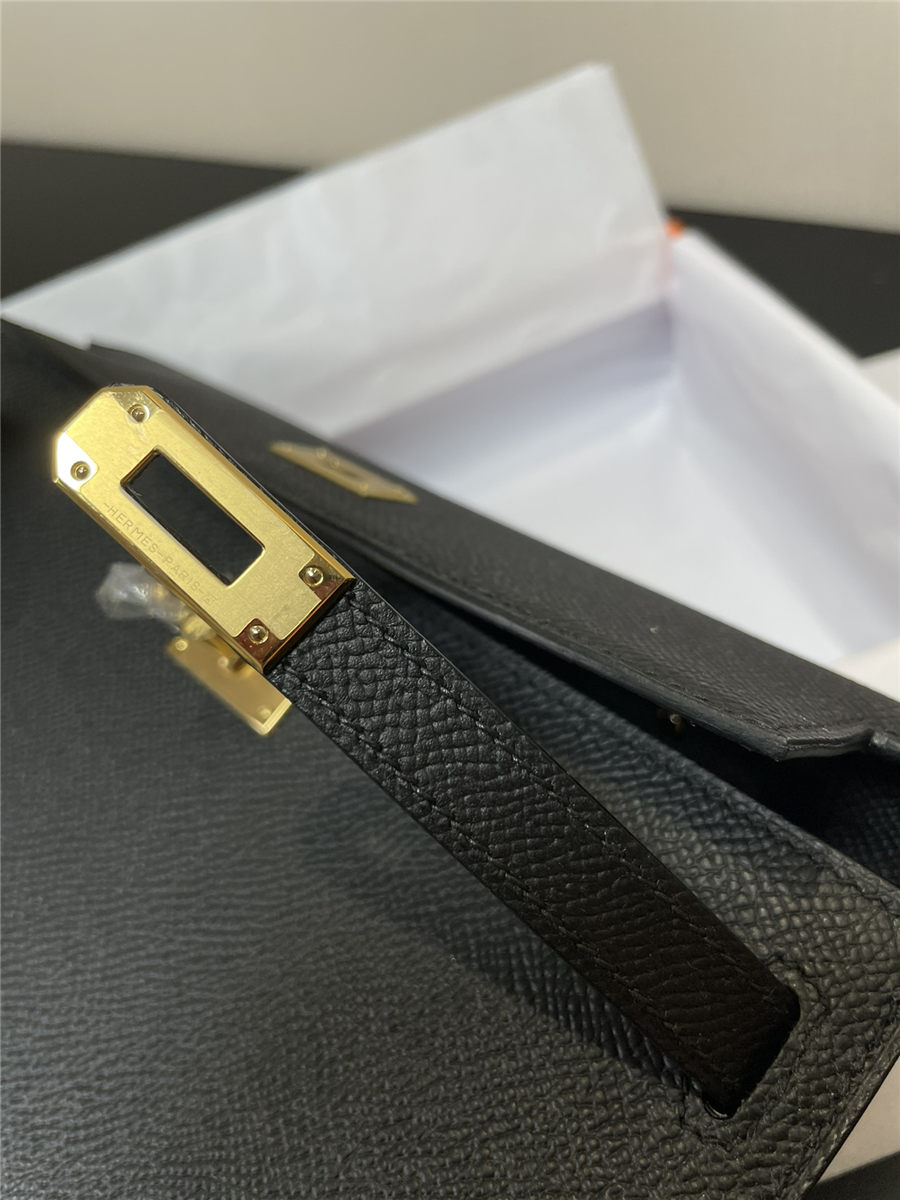 Hermes Kelly Classique To Go wallet Epsom calfskin Black Gold-Metal WAX High