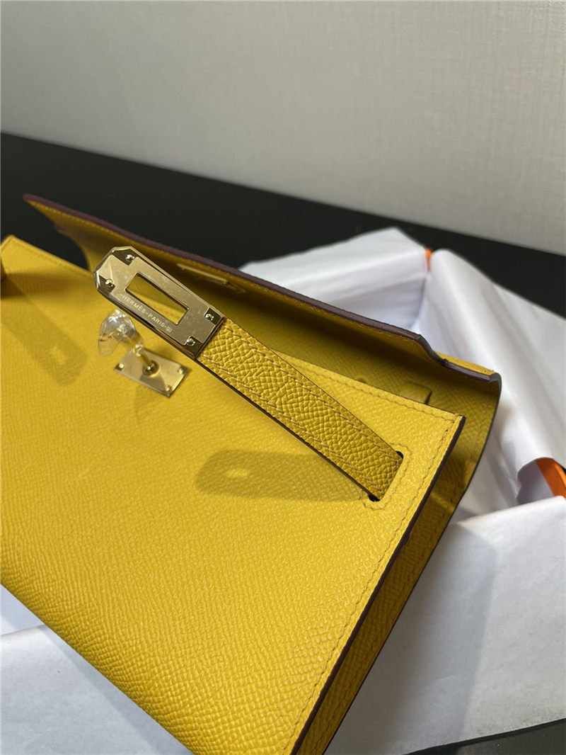 Hermes Kelly Classique To Go wallet Epsom calfskin Yellow Gold-Metal WAX High