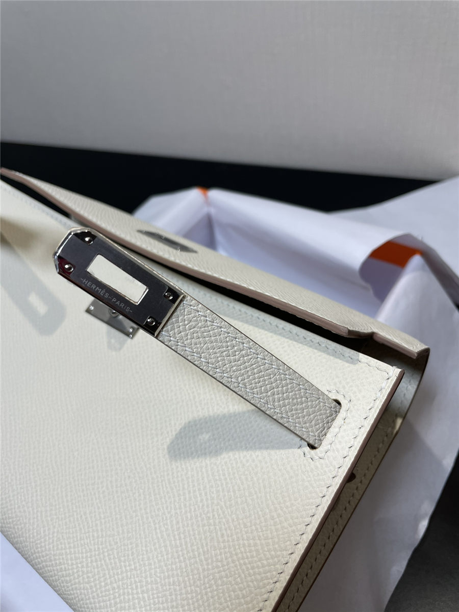 Hermes Kelly Classique To Go wallet Epsom calfskin Cream Silver-Metal WAX High