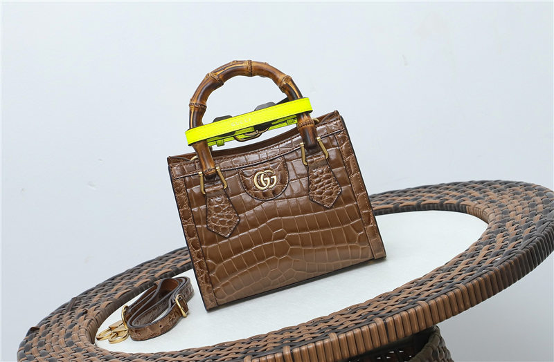 Gucci Diana mini tote bag Crocodile 655661 Brown High