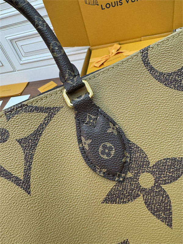 Louis Vuitton OnTheGo Voyage Monogram and Monogram Reverse coated canvas M46823 Top