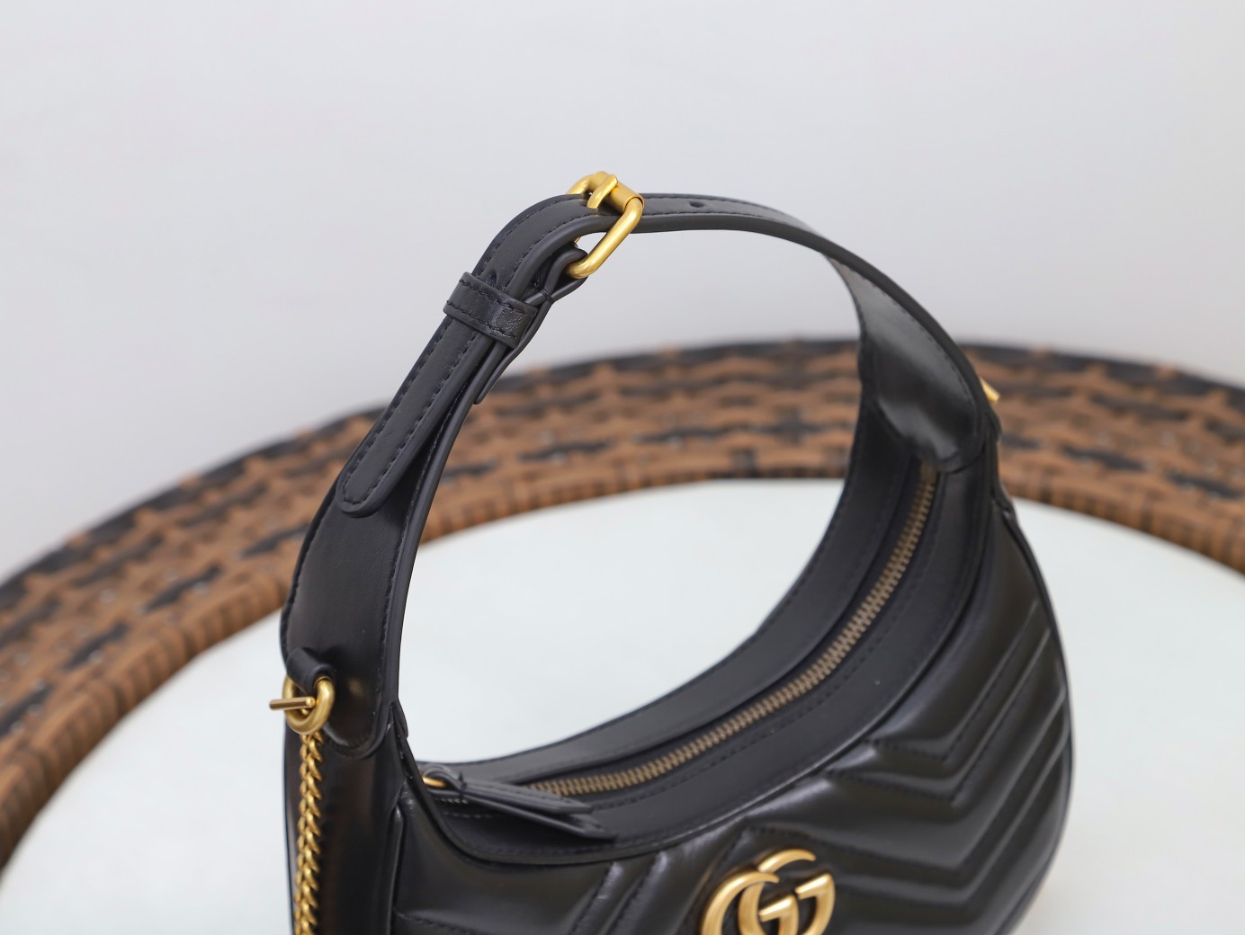 GG Marmont half-moon-shaped mini bag Black 699514 High