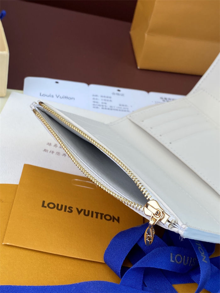 Louis Vuitton Capucines Compact Wallet Taurillon leather M82835 High