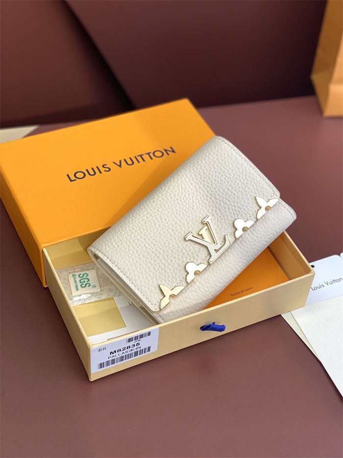 Louis Vuitton Capucines Compact Wallet Taurillon leather M82835 High