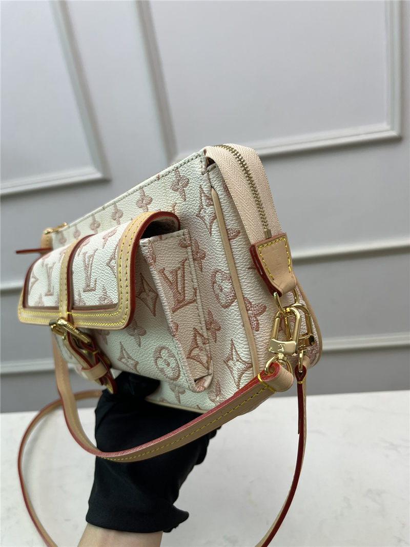 Louis Vuitton BUCI Crossbody M20920 High