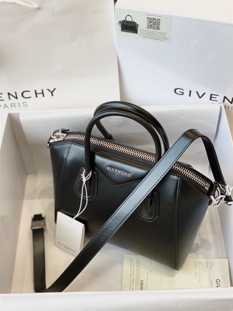 Givenchy SMALL ANTIGONA BAGE IN SMOOTH BOX LEATHER High