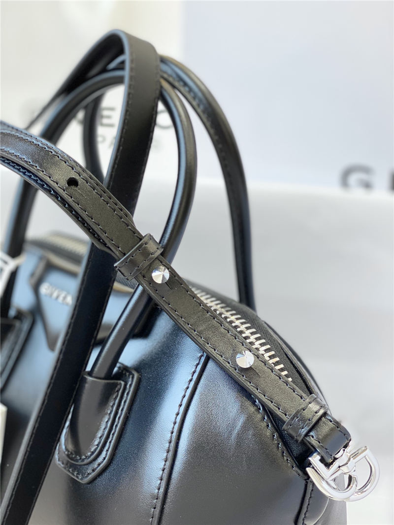 Givenchy MINI ANTIGONA BAGE IN SMOOTH BOX LEATHER High