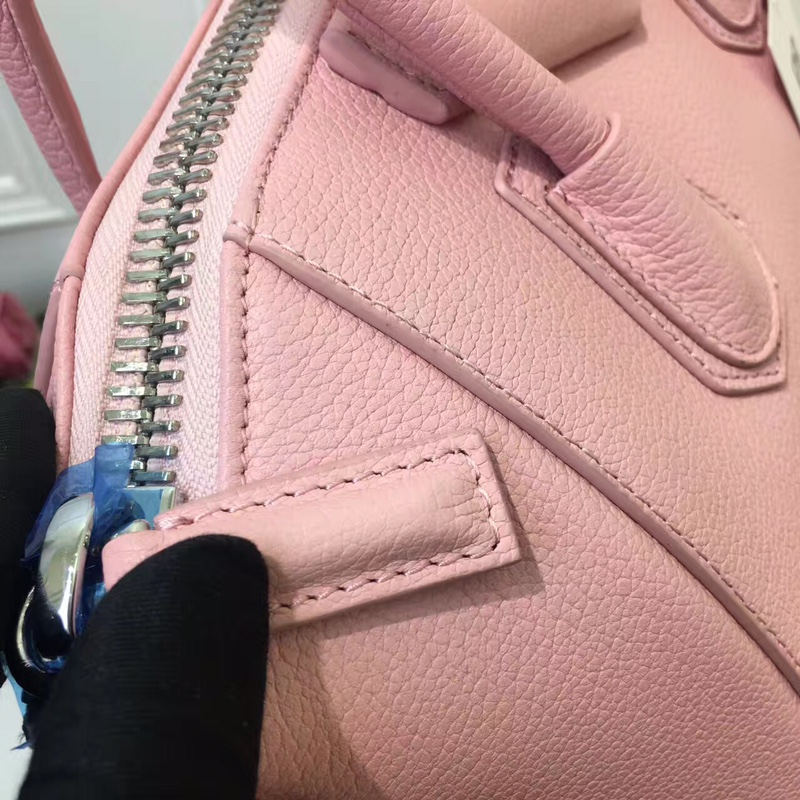 Givenchy MEDIUM ANTIGONA BAGE IN GRAINED LEATHER Pink High