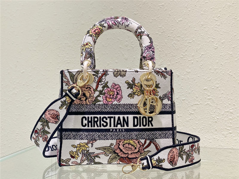 MEDIUM LADY D-LITE BAG Dior Jardin Botanique Embroidery High