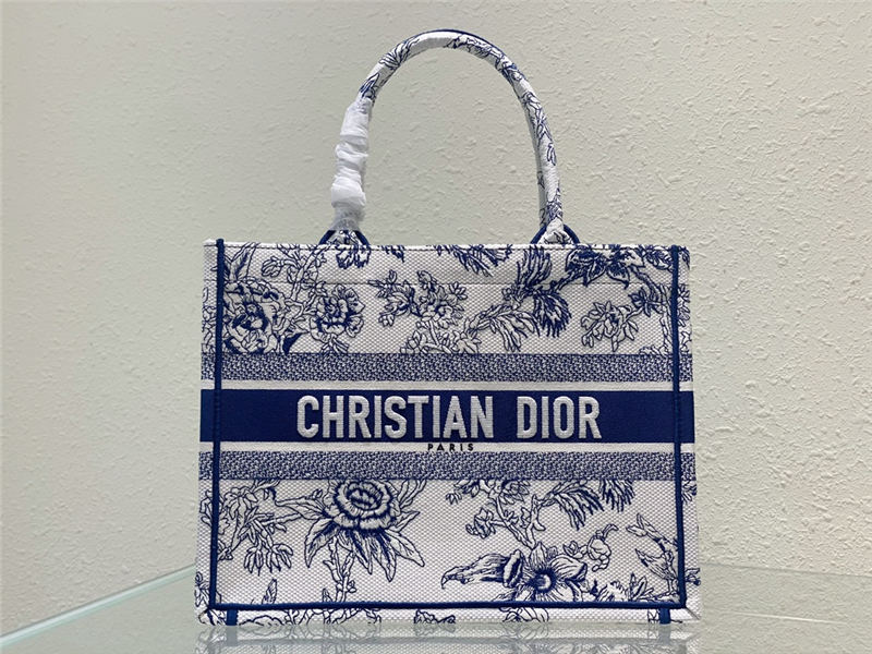 MEDIUM Dior BOOK TOTE Dior Jardin Botanique Embroidery Blue High