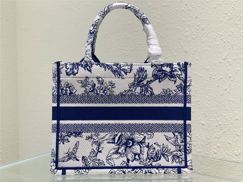 SMALL Dior BOOK TOTE Dior Jardin Botanique Embroidery Blue High