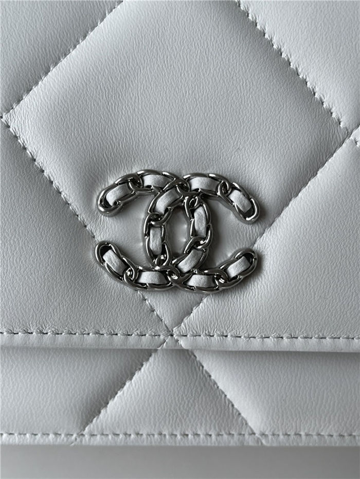 Chanel 19 WALLET ON CHAIN Shiny Lambskin, Gold/Silver-Tone & Ruthenium-Finish Metal White A