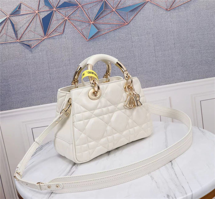 LADY 95.22 SMALL BAG Cannage Calfskin White High