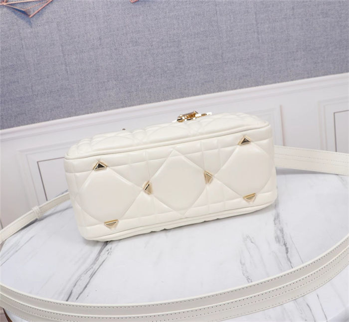 LADY 95.22 SMALL BAG Cannage Calfskin White High