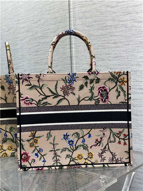 LARGE Dior BOOK TOTE Dior Petites Fleurs Embroidery Natural High