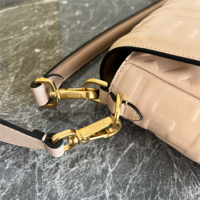 BAGUETTE leather bag Nude Pink High