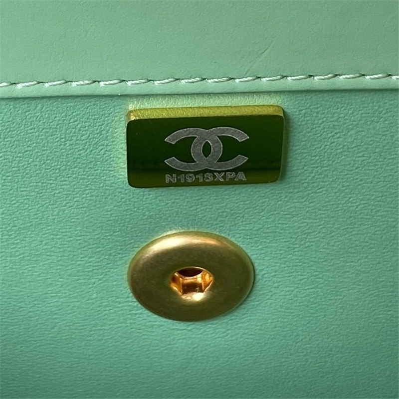 Chanel SMALL FLAP BAG WITH TOP HANDLE AS3908 Shiny Calfskin & Gold-Tone Metal Green A