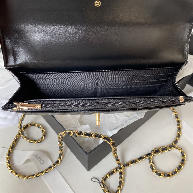 Chanel CLUTCH WITH CHAIN AP3240 Calfskin & Gold-Tone Metal Black A