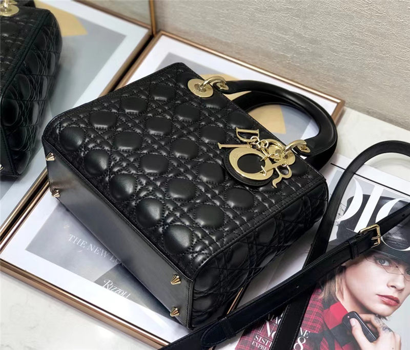 MEDIUM LADY Dior BAG Cannage Lambskin Black High 