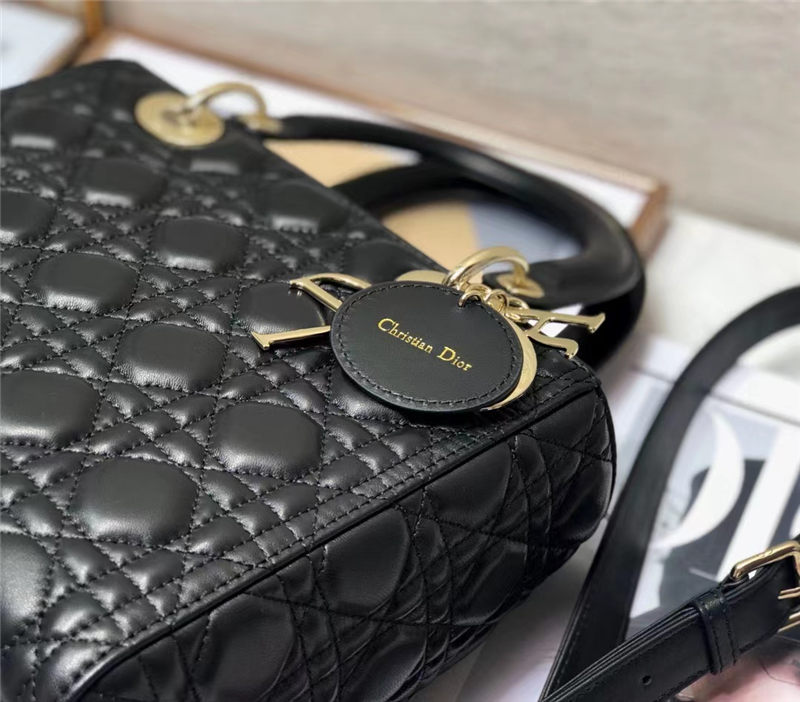 MEDIUM LADY Dior BAG Cannage Lambskin Black High 