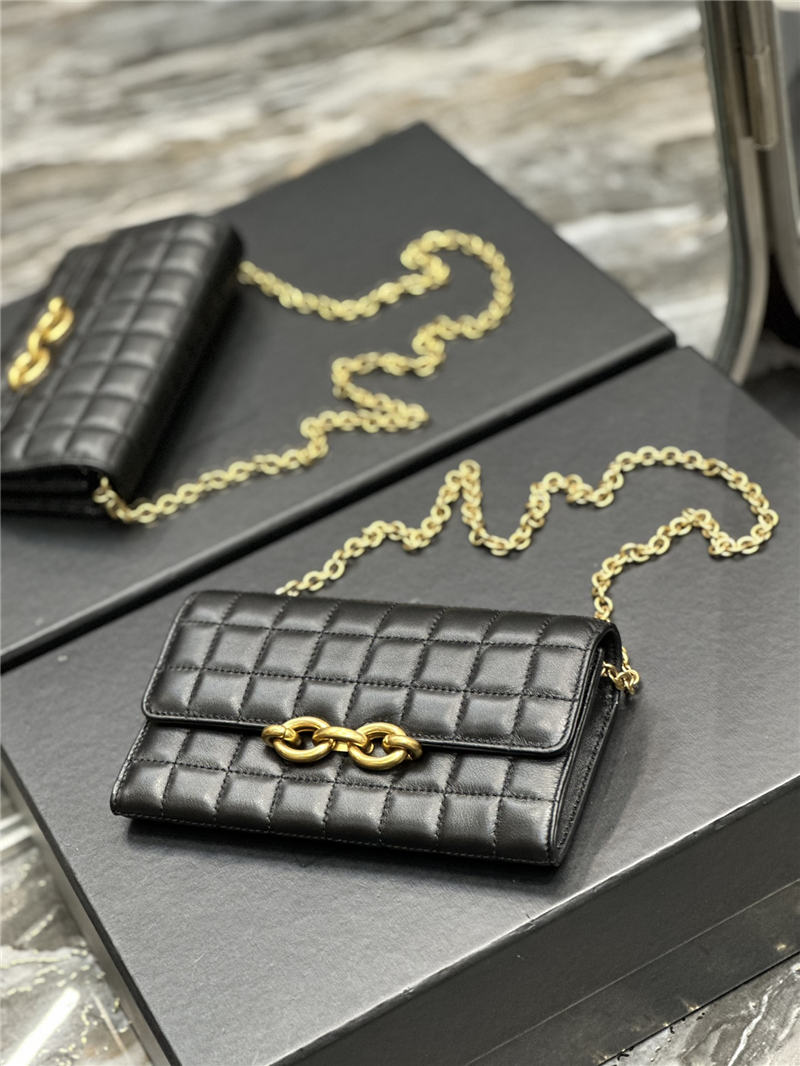 LE MAILLON CHAIN WALLET IN QUILTED LAMBSKIN High