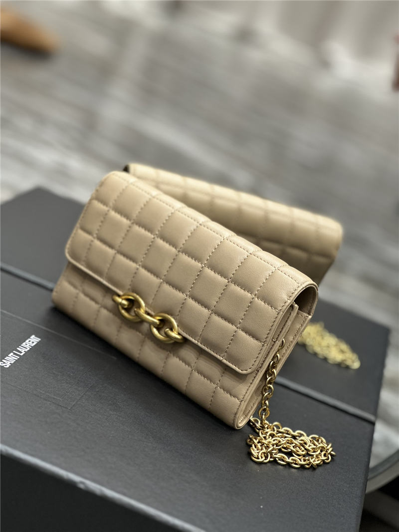 LE MAILLON CHAIN WALLET IN QUILTED LAMBSKIN High