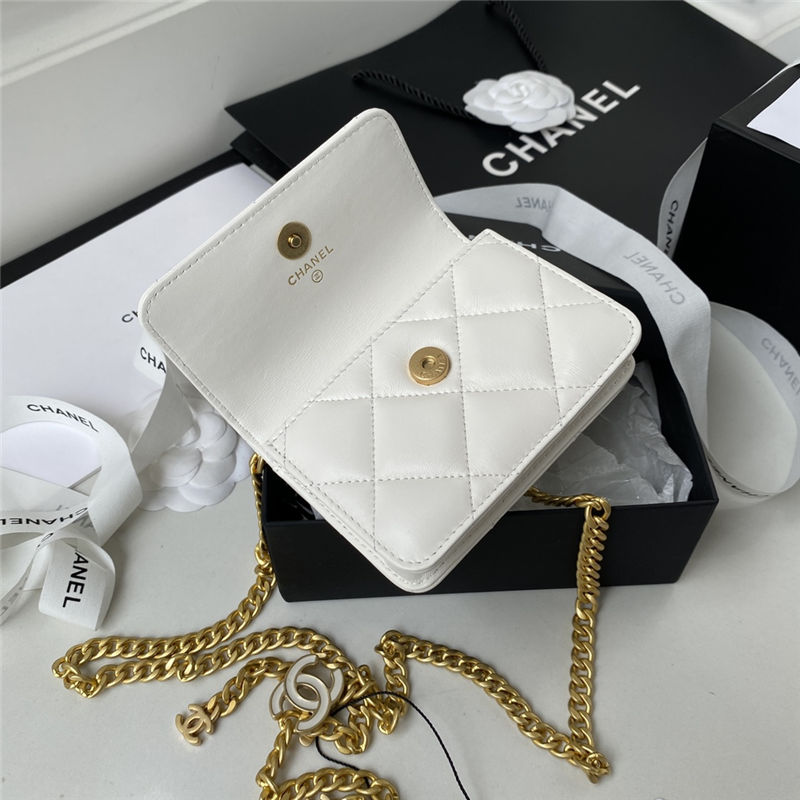 Chanel CLUTCH WITH CHAIN AP2638 Lambskin, Enamel & Gold-Tone Metal White A