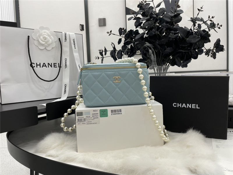 Chanel VANITY WITH CHAIN Lambskin Imitation Pearls & Gold-Tone Metal Blue High