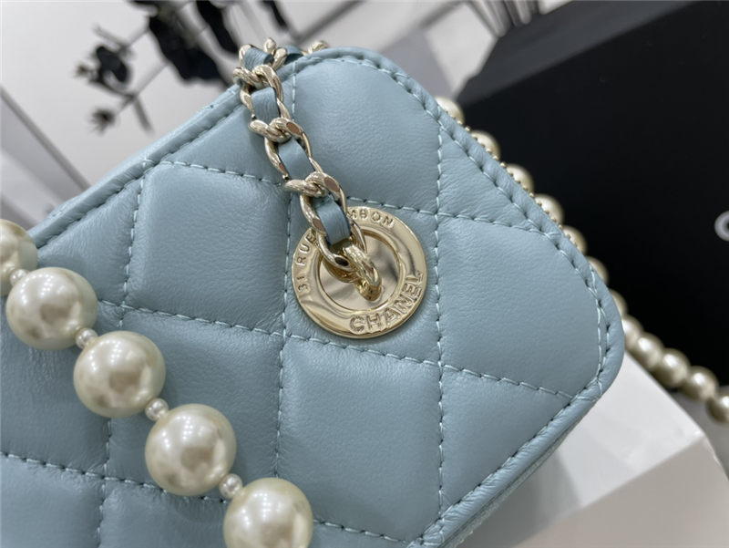 Chanel VANITY WITH CHAIN Lambskin Imitation Pearls & Gold-Tone Metal Blue High