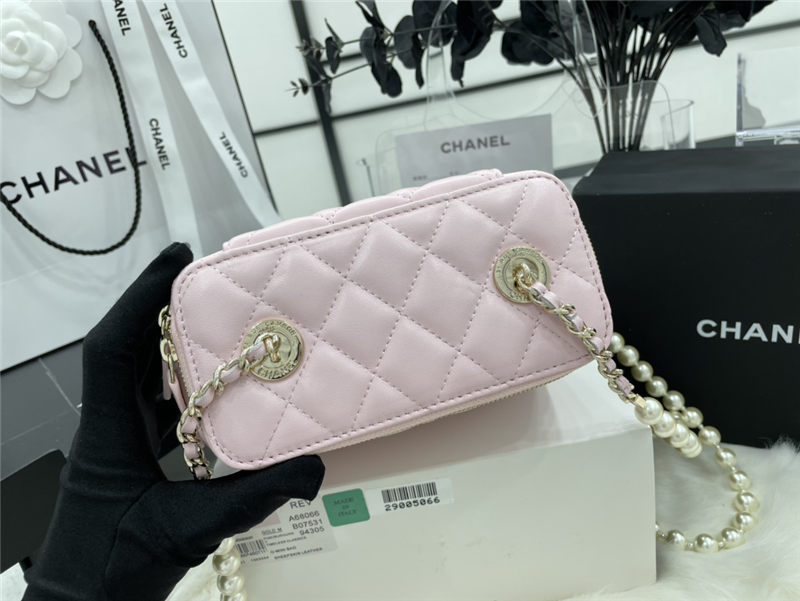 Chanel VANITY WITH CHAIN Lambskin Imitation Pearls & Gold-Tone Metal Pink High