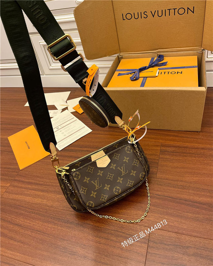 Louis Vuitton Multi Pochette accessories Monogram Canvas M44813 Top