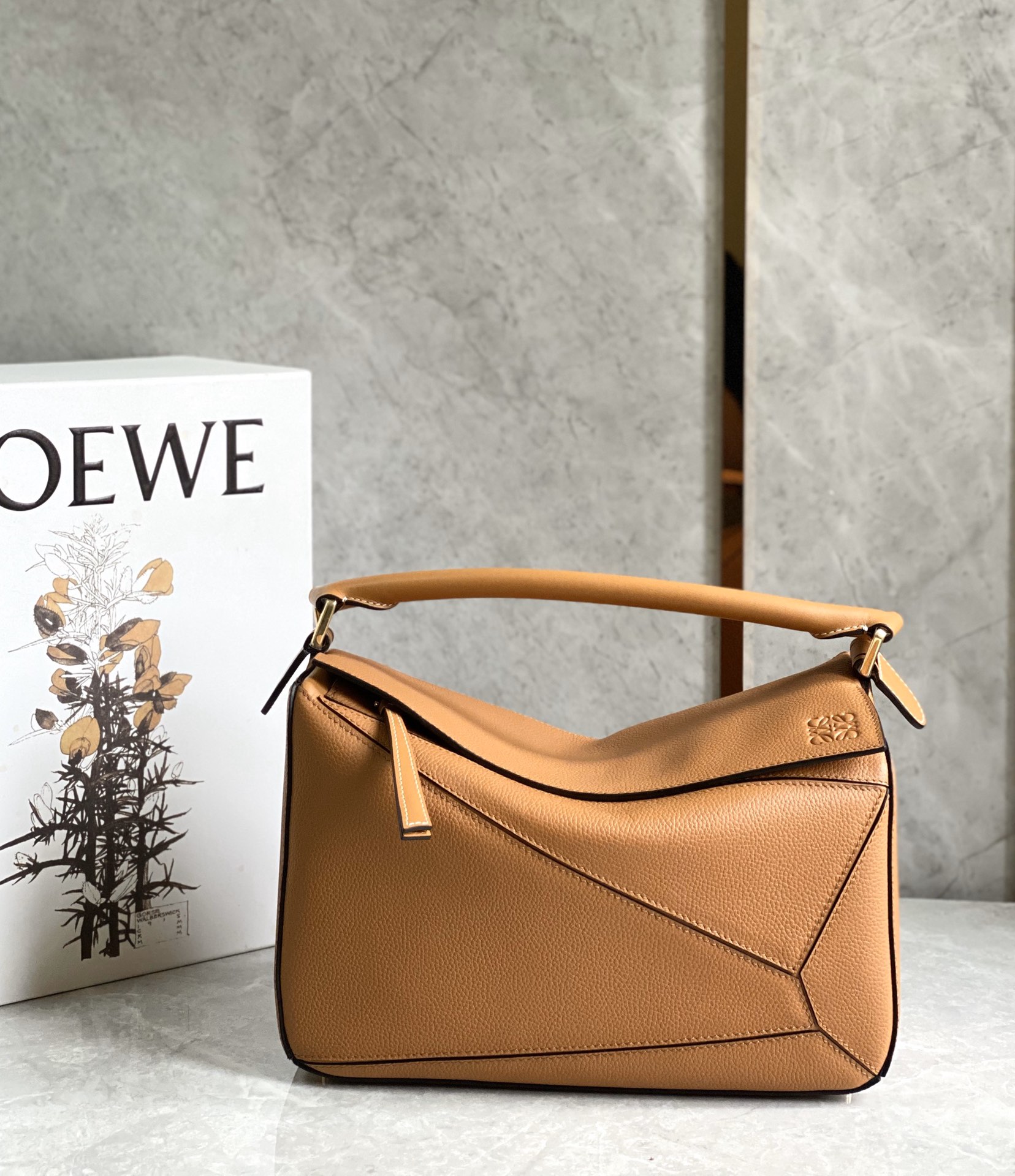 Puzzle bag 29cm in soft grained calfskin Tan High