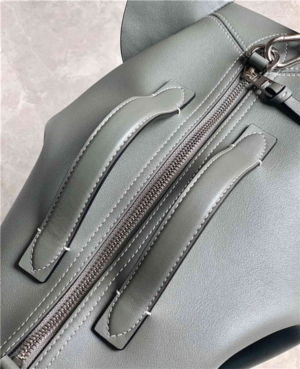 Large Elephant bag in classic calfskin Grey High