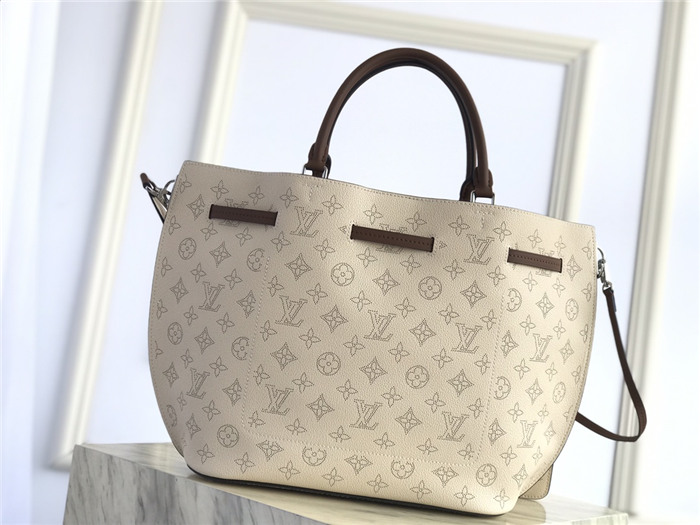 Louis Vuitton Girolata Bag Mahina Leather Cream High